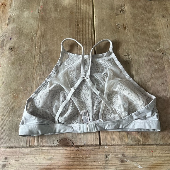 Victoria's Secret Lace Bralette - Picture 4 of 6